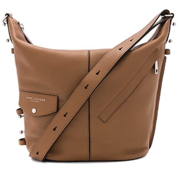 marc jacobs the sling bag
